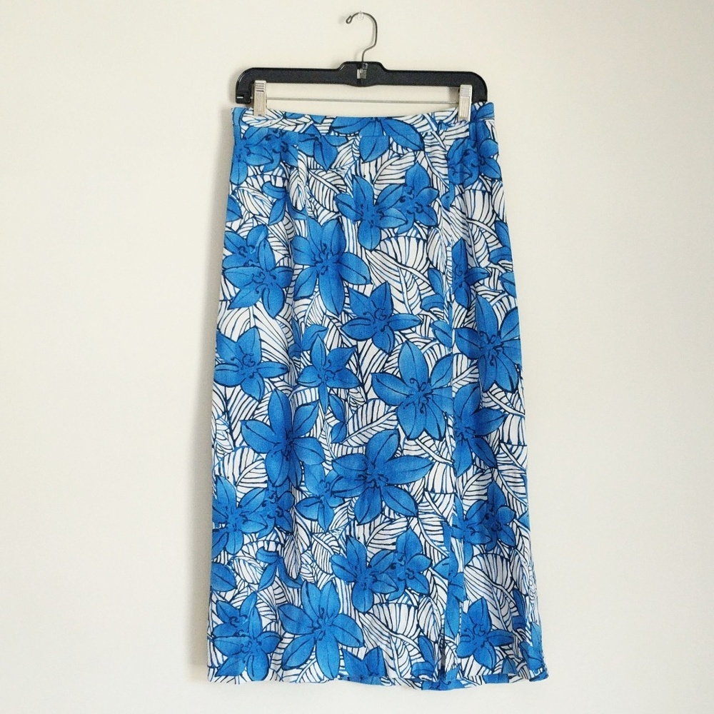 Halmode Blue and White Floral Skirt